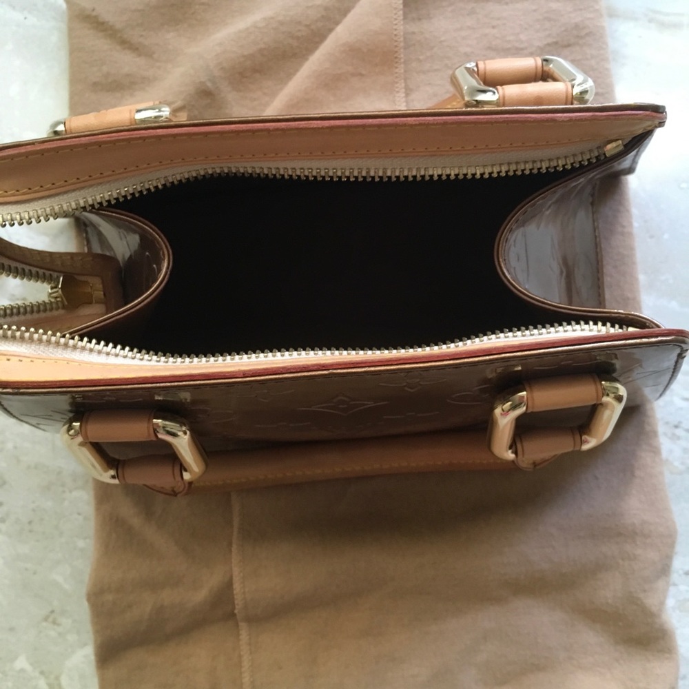 LOUIS VUITTON HANDBAG